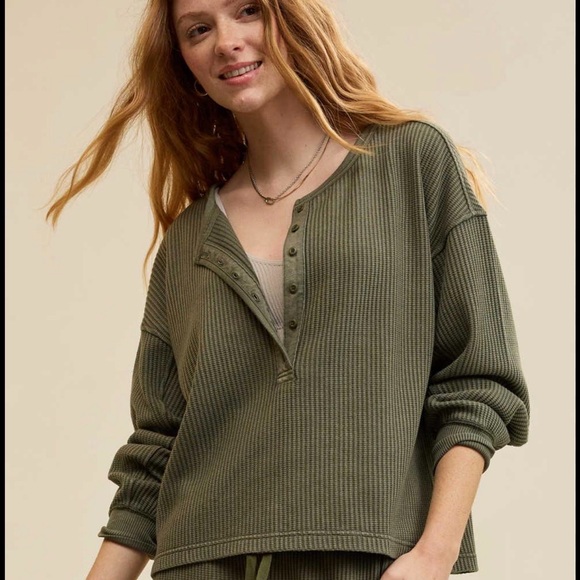 aerie Tops - Aerie Waffle Henley Sweatshirt, Olive Green